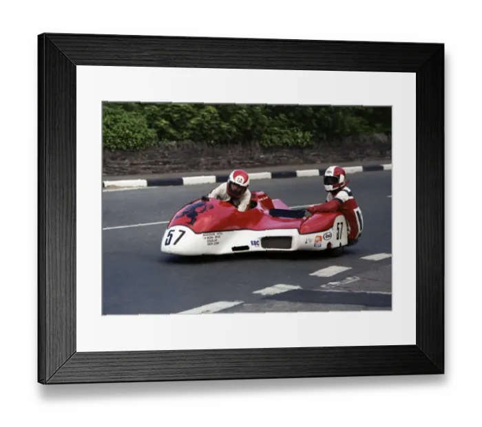 Framed Print : Bob Munro & Colvin Denholm (Suzuki) 1989 Sidecar TT Framed Print : Bob Munro & Colvin Denholm (Suzuki) 1989 Sidecar TT