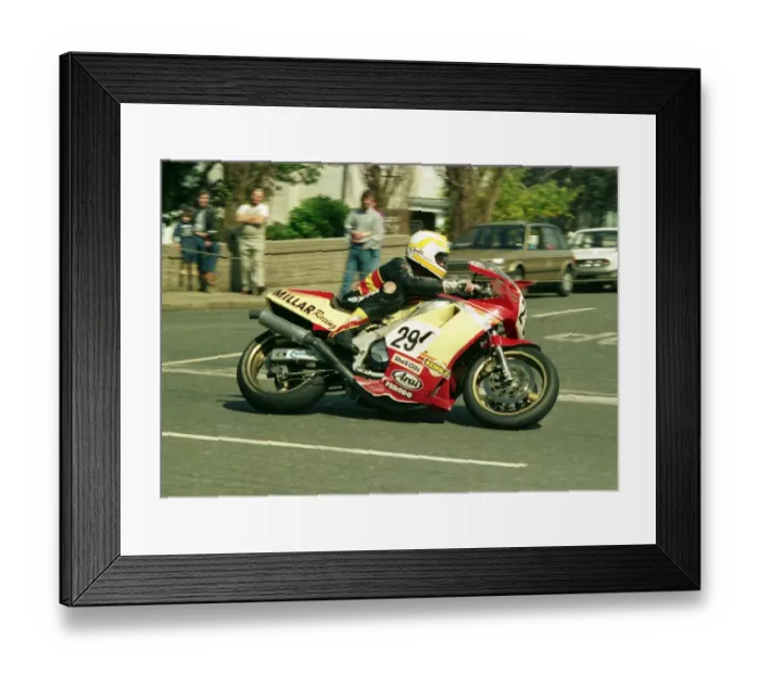 Framed Print : Eddie Laycock (Yamaha) 1987 Formula One TT Framed Print : Eddie Laycock (Yamaha) 1987 Formula One TT