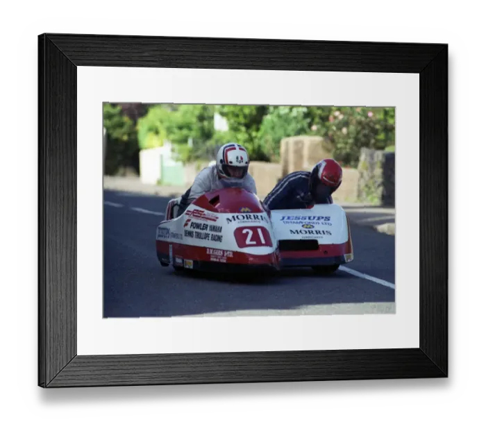 Framed Print : Mick Hamblin & Keith Roberts (Yamaha) 1990 Sidecar TT Framed Print : Mick Hamblin & Keith Roberts (Yamaha) 1990 Sidecar TT