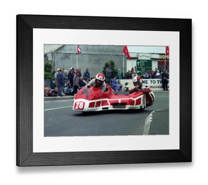 Framed Print : Bob Munro & Colvin Denholm (Rumble Suzuki) 1990 Sidecar TT Framed Print : Bob Munro & Colvin Denholm (Rumble Suzuki) 1990 Sidecar TT