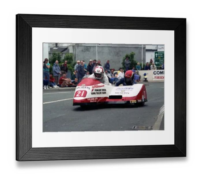 Framed Print : Mick Hamblin & Keith Roberts (Yamaha) 1990 Sidecar TT Framed Print : Mick Hamblin & Keith Roberts (Yamaha) 1990 Sidecar TT