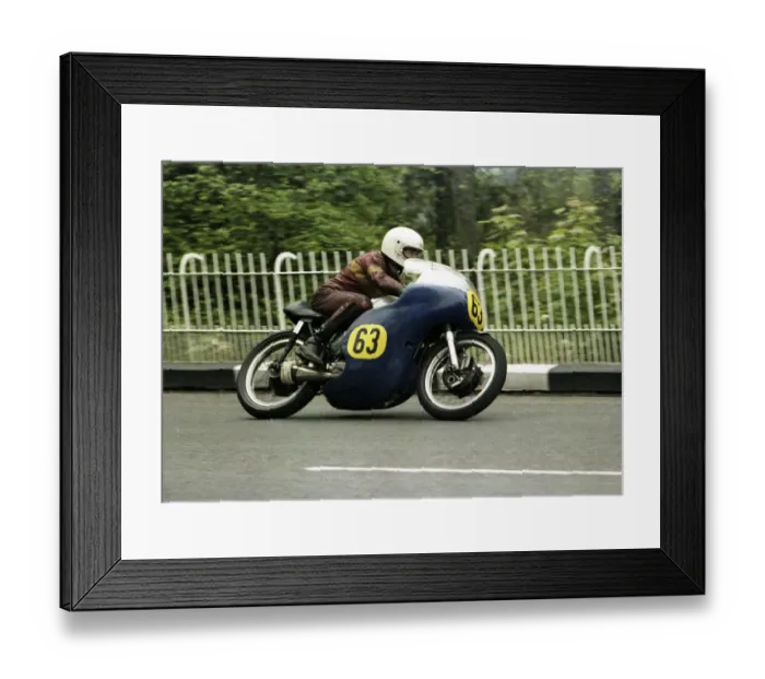 Framed Print : Sam McClements (Ryan Norton) 1979 Senior TT Framed Print : Sam McClements (Ryan Norton) 1979 Senior TT