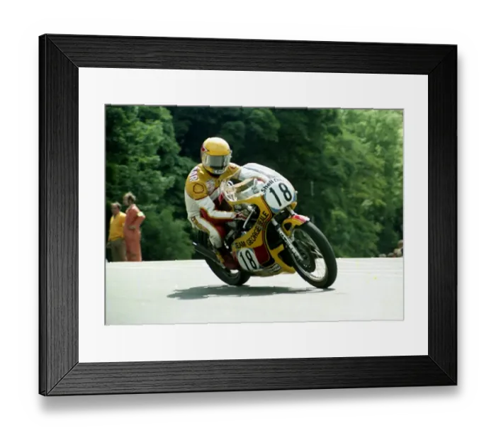 Framed Print : Graeme McGregor (Yamaha) 1982 Classsic TT