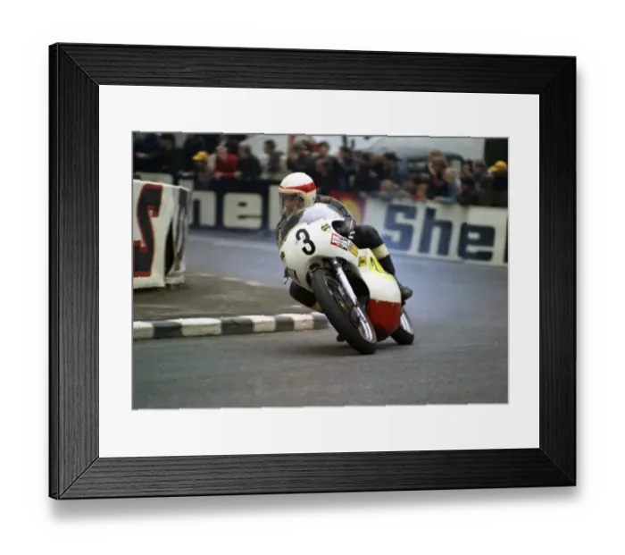 Framed Print : Bob Heath (BSA) 1971 Senior TT Framed Print : Bob Heath (BSA) 1971 Senior TT