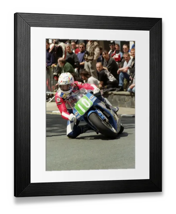 Framed Print : Derek Young (Sandown Honda) 1996 Lightweight TT Framed Print : Derek Young (Sandown Honda) 1996 Lightweight TT