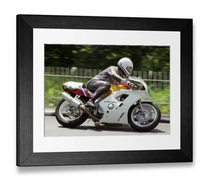 Framed Print : Bill Smith (Yamaha) 1996 Lightweight TT Framed Print : Bill Smith (Yamaha) 1996 Lightweight TT