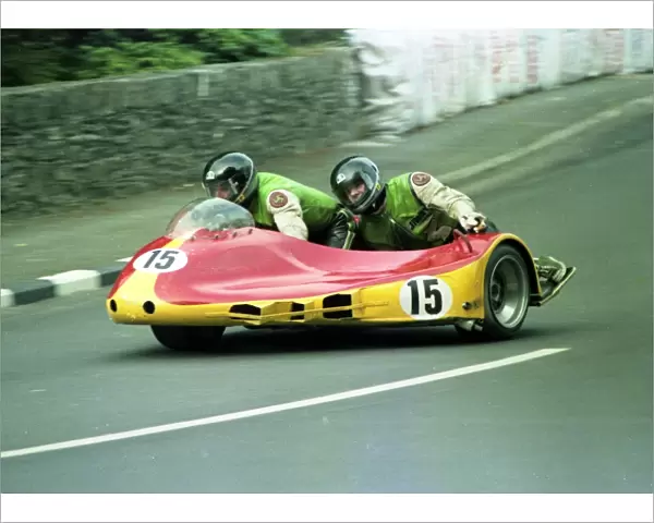 Eric Bregazzi & Jimmy Creer (UMS Yamaha) 1983 Sidecar TT
