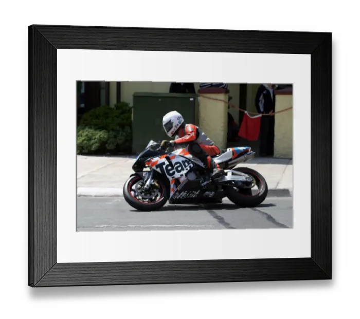 Framed Print : Liam Quinn (Honda) 2005 Supersport TT Framed Print : Liam Quinn (Honda) 2005 Supersport TT