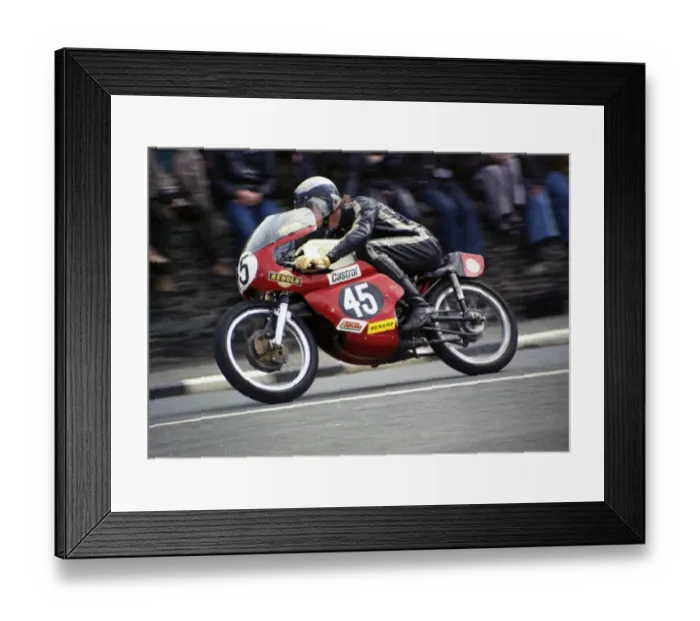 Framed Print : Dave Bedlington (Yamaha) 1974 Ultra Lightweight TT Framed Print : Dave Bedlington (Yamaha) 1974 Ultra Lightweight TT