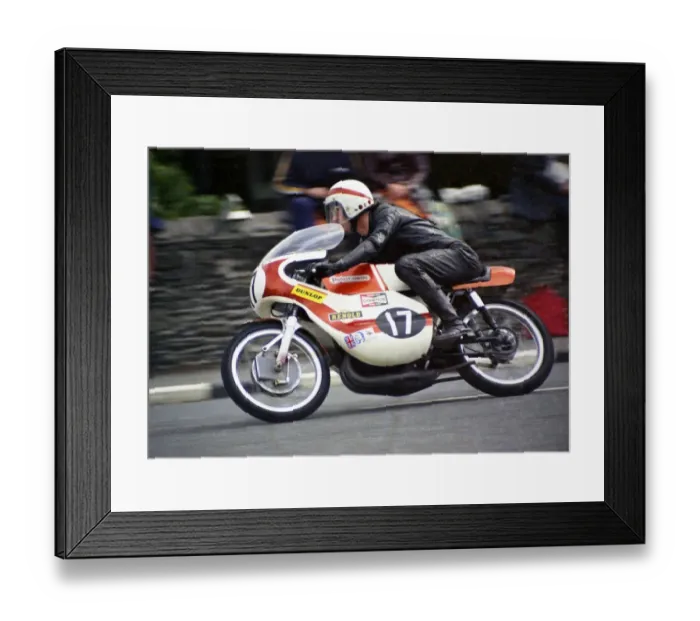 Framed Print : Peter Courtney (Yamaha) 1974 Ultra Lightweight TT Framed Print : Peter Courtney (Yamaha) 1974 Ultra Lightweight TT