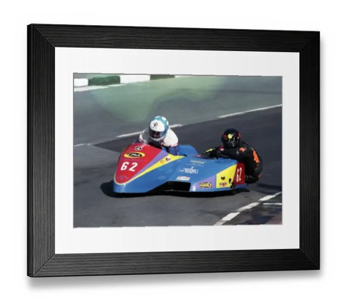 Framed Print : Franco Martinel & Paul Yarwood (MSDF Yamaha) 1994 Sidecar TT Framed Print : Franco Martinel & Paul Yarwood (MSDF Yamaha) 1994 Sidecar TT