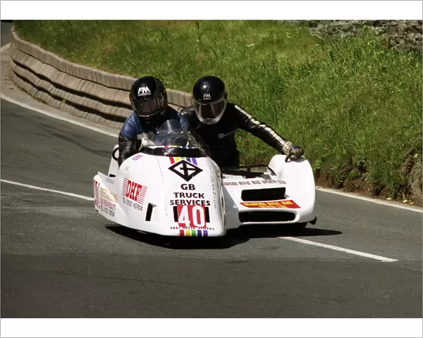 Conrad Harrison & Carl Kirwin (Yamaha) 1995 Sidecar TT