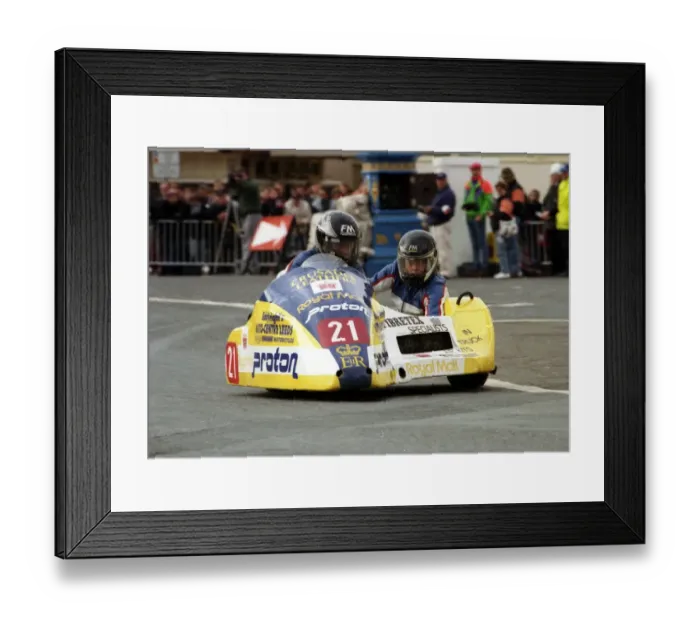 Framed Print : Conrad Harrison & Carl Kirwin (Ireson Yamaha) 1996 Sidecar TT Framed Print : Conrad Harrison & Carl Kirwin (Ireson Yamaha) 1996 Sidecar TT