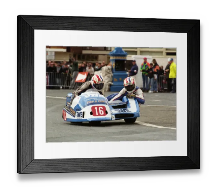 Framed Print : Rod Bellas & Geoff Knight (Yamaha) 1996 Sidecar TT Framed Print : Rod Bellas & Geoff Knight (Yamaha) 1996 Sidecar TT