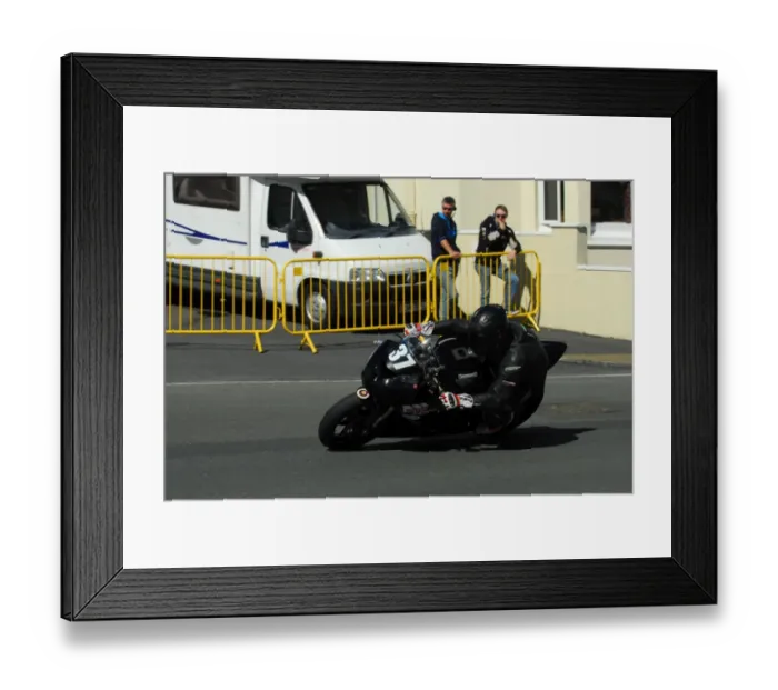 Framed Print : Sean Montgomery (Kawasaki) 2016 Junior Manx Grand Prix Framed Print : Sean Montgomery (Kawasaki) 2016 Junior Manx Grand Prix