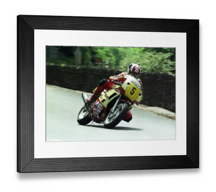 Framed Print : Johnny Rea (Yamaha) 1990 Supersport 600 TT Framed Print : Johnny Rea (Yamaha) 1990 Supersport 600 TT
