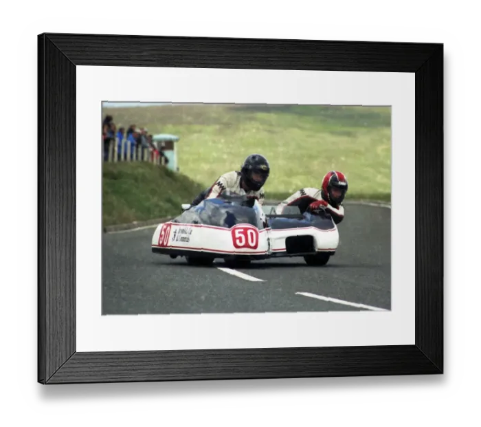 Framed Print : Bob Mills & Alison Goodwin (Yamaha) 1990 Sidecar TT Framed Print : Bob Mills & Alison Goodwin (Yamaha) 1990 Sidecar TT
