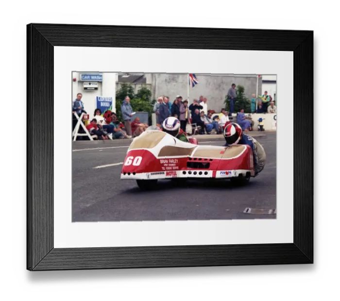 Framed Print : Richard Crossley & Karl Ellison (Yamaha) 1990 Sidecar TT