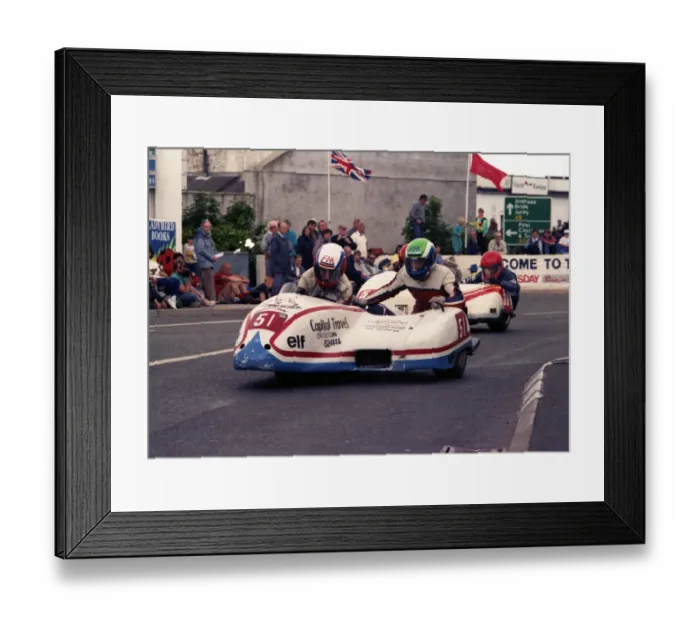 Framed Print : Dennis Proudman & Dave Wood (Derbyshire Yamaha) 1990 Sidecar TT Framed Print : Dennis Proudman & Dave Wood (Derbyshire Yamaha) 1990 Sidecar TT