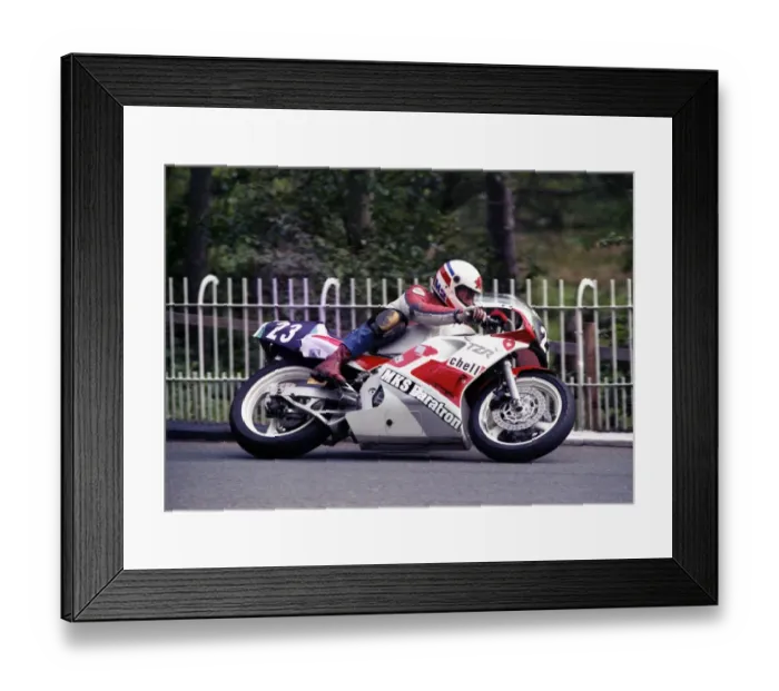 Framed Print : Richard Rose (Yamaha) 1990 Supersport 400 TT Framed Print : Richard Rose (Yamaha) 1990 Supersport 400 TT