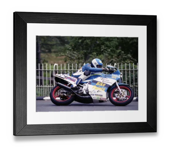 Framed Print : Iain Duffus (Kawasaki) 1990 Supersport 400 TT Framed Print : Iain Duffus (Kawasaki) 1990 Supersport 400 TT