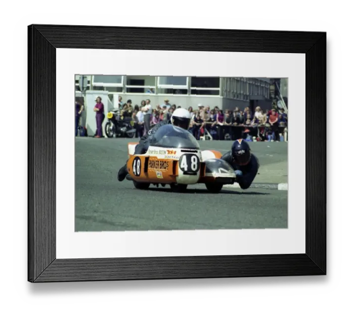 Framed Print : Mick Whitton & Vince Biggs (BSA) 1976 500cc Sidecar TT Framed Print : Mick Whitton & Vince Biggs (BSA) 1976 500cc Sidecar TT