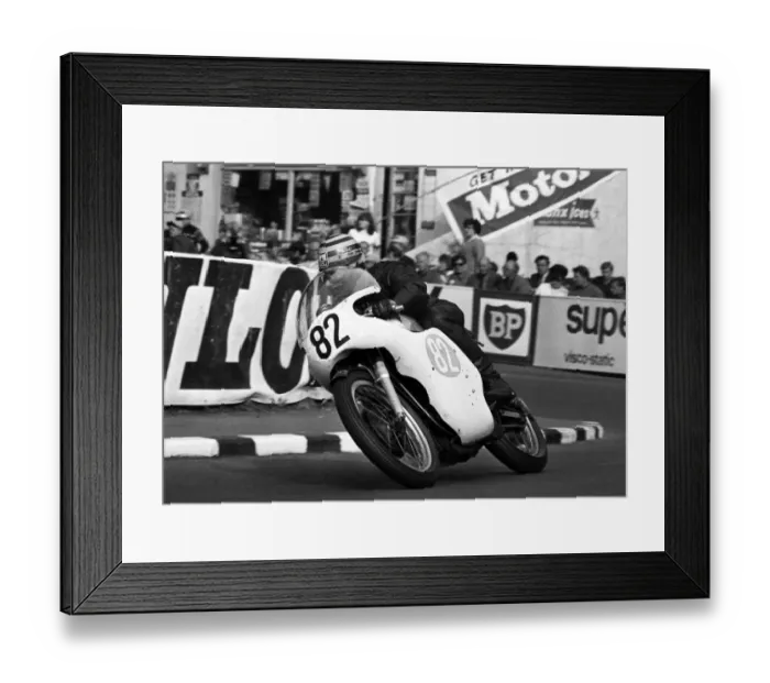Framed Print : Albert Moule (Norton) 1966 Junior TT Framed Print : Albert Moule (Norton) 1966 Junior TT