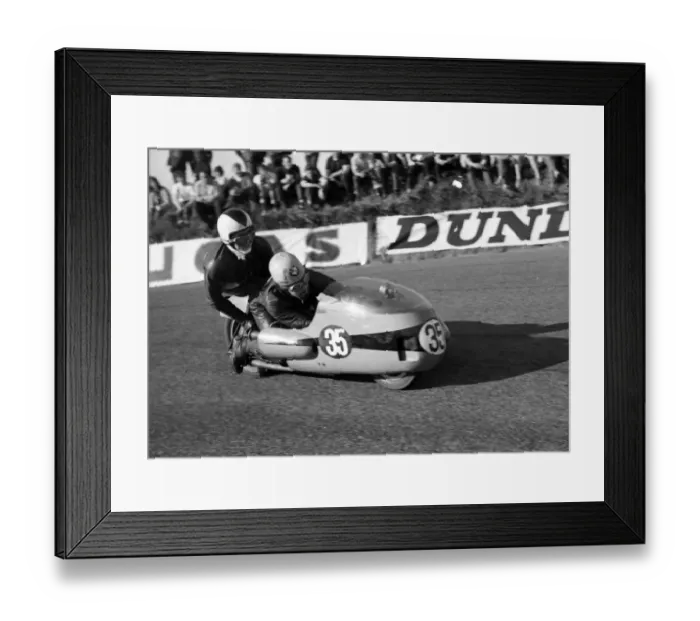 Framed Print : Bill Copson & Francis Higginbottom (BMW) 1968 Sidecar TT Framed Print : Bill Copson & Francis Higginbottom (BMW) 1968 Sidecar TT