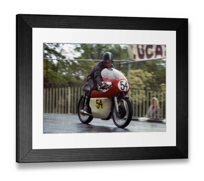 Framed Print : Alf Shaw (Norton) 1965 Senior TT Framed Print : Alf Shaw (Norton) 1965 Senior TT