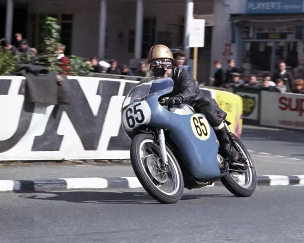 Lawrence Povey (Norton) 1966 Senior TT