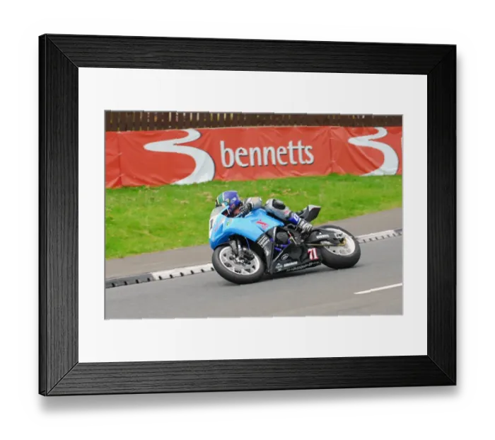 Framed Print : Allann Venter (Honda) 2015 Senior TT Framed Print : Allann Venter (Honda) 2015 Senior TT
