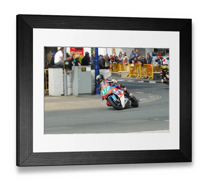 Framed Print : Hudson Kennaugh (Kawasaki) 2015 Lightweight TT Framed Print : Hudson Kennaugh (Kawasaki) 2015 Lightweight TT