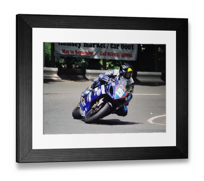Framed Print : Bruce Anstey (TAS Suzuki) 2004 Junior TT Framed Print : Bruce Anstey (TAS Suzuki) 2004 Junior TT