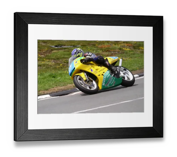 Framed Print : Chris Palmer (Yamaha) 2004 Junior TT Framed Print : Chris Palmer (Yamaha) 2004 Junior TT
