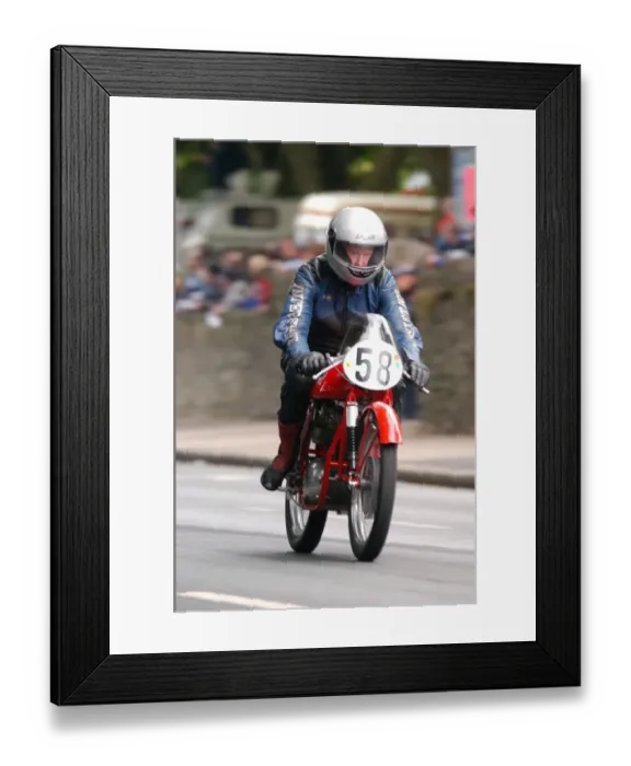 Framed Print : Ralph Whitehouse (MV) 2004 Classic Parade Lap Framed Print : Ralph Whitehouse (MV) 2004 Classic Parade Lap