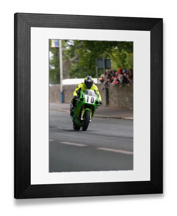 Framed Print : Paul Duckett (Wilson & Collins Kawasaki) 2004 Classic Parade Lap Framed Print : Paul Duckett (Wilson & Collins Kawasaki) 2004 Classic Parade Lap
