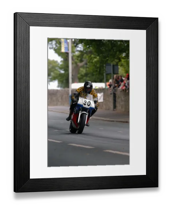 Framed Print : Graham Ruttle (Honda) 2004 Classic Parade Lap Framed Print : Graham Ruttle (Honda) 2004 Classic Parade Lap