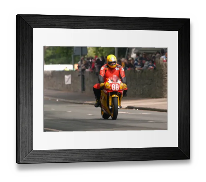 Framed Print : Nigel Milbank (V&M Yamaha) 2004 Classic Parade Lap Framed Print : Nigel Milbank (V&M Yamaha) 2004 Classic Parade Lap