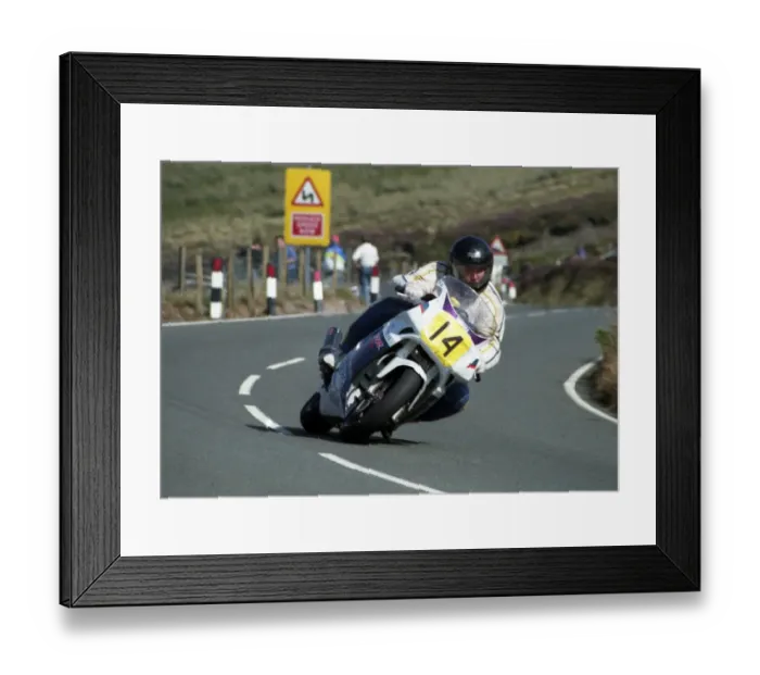 Framed Print : Pete Beale (Yamaha) 1994 Senior Manx Grand Prix Framed Print : Pete Beale (Yamaha) 1994 Senior Manx Grand Prix