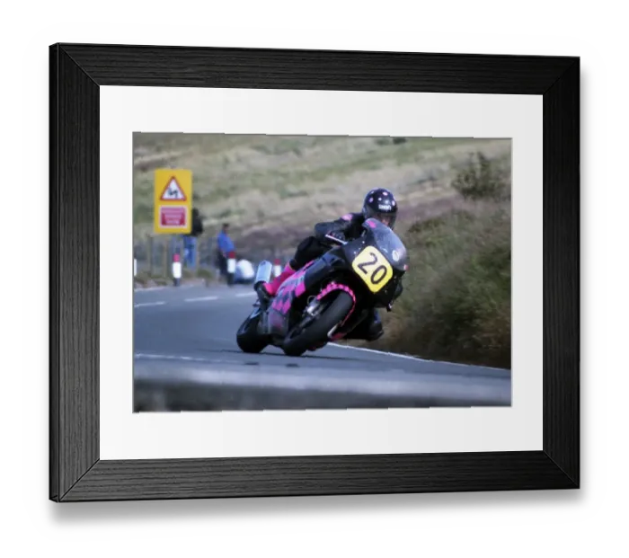 Framed Print : Adam Woodhall (Yamaha) 1994 Senior Manx Grand Prix Framed Print : Adam Woodhall (Yamaha) 1994 Senior Manx Grand Prix
