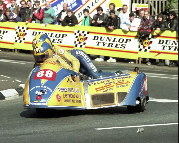 John Stephenson & Doug Ross (Yamaha) 1989 Sidecar TT