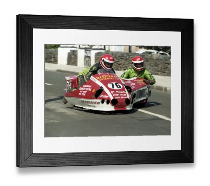 Framed Print : Michael Masheter & Michael Bridson (Suzuki) 1985 Sidecar TT Framed Print : Michael Masheter & Michael Bridson (Suzuki) 1985 Sidecar TT