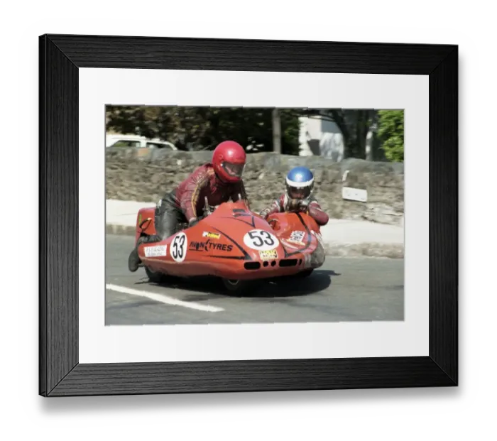 Framed Print : Paul Dutton & Dave Corlett (Windle Imp) 1985 Sidecar TT Framed Print : Paul Dutton & Dave Corlett (Windle Imp) 1985 Sidecar TT