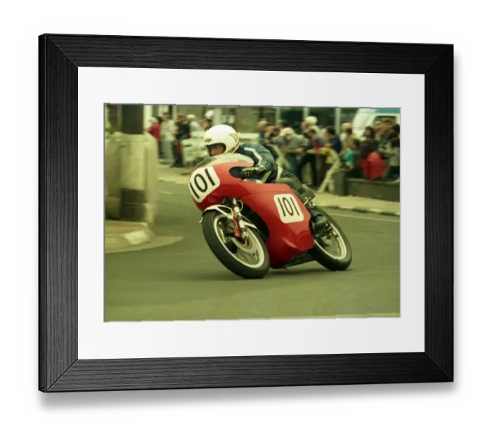 Framed Print : Peter Byrne (Ducati) 1989 Classic Manx Grand Prix Framed Print : Peter Byrne (Ducati) 1989 Classic Manx Grand Prix