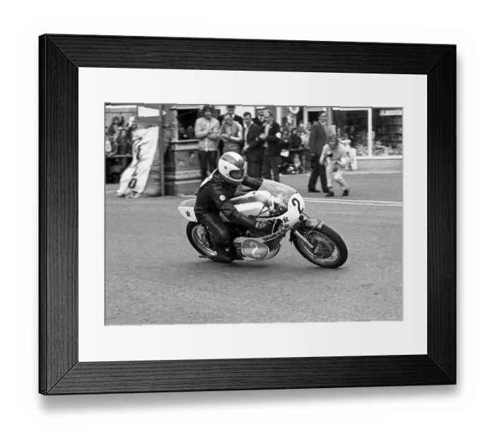Framed Print : Ian Tomkinson (Yamaha) 1973 Junior Manx Grand Prix Framed Print : Ian Tomkinson (Yamaha) 1973 Junior Manx Grand Prix