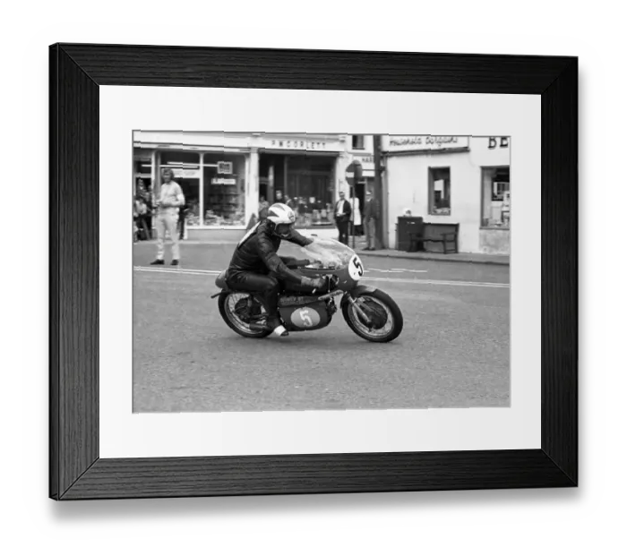 Framed Print : Geoff Biggs (Aermacchi) 1973 Junior Manx Grand Prix Framed Print : Geoff Biggs (Aermacchi) 1973 Junior Manx Grand Prix