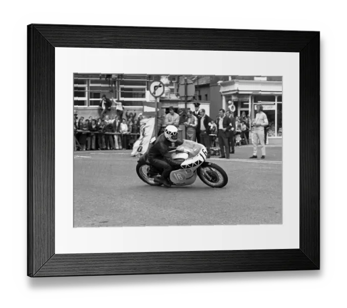 Framed Print : Ken Hampton (Norton) 1973 Junior Manx Grand Prix Framed Print : Ken Hampton (Norton) 1973 Junior Manx Grand Prix