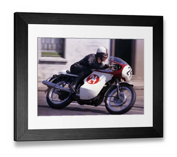 Framed Print : Darryl Pendlebury (Triumph) 1969 Production TT Framed Print : Darryl Pendlebury (Triumph) 1969 Production TT
