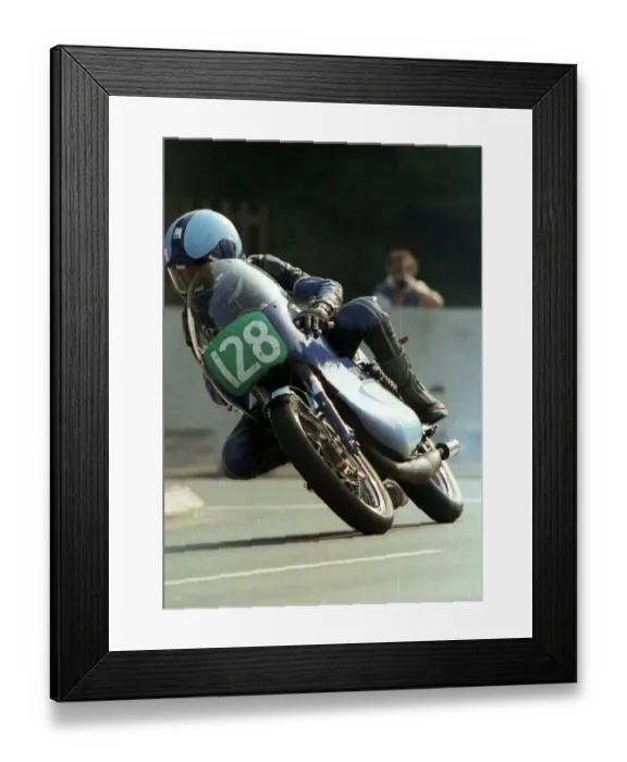 Framed Print : Geoff Hadwin (Suzuki) 1993 Lightweight Classic Manx Grand Prix Framed Print : Geoff Hadwin (Suzuki) 1993 Lightweight Classic Manx Grand Prix