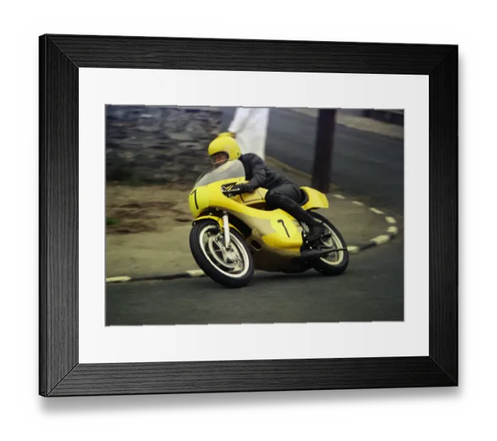 Framed Print : Ken Inwood (Yamaha) 1976 Senior Manx Grand Prix Framed Print : Ken Inwood (Yamaha) 1976 Senior Manx Grand Prix